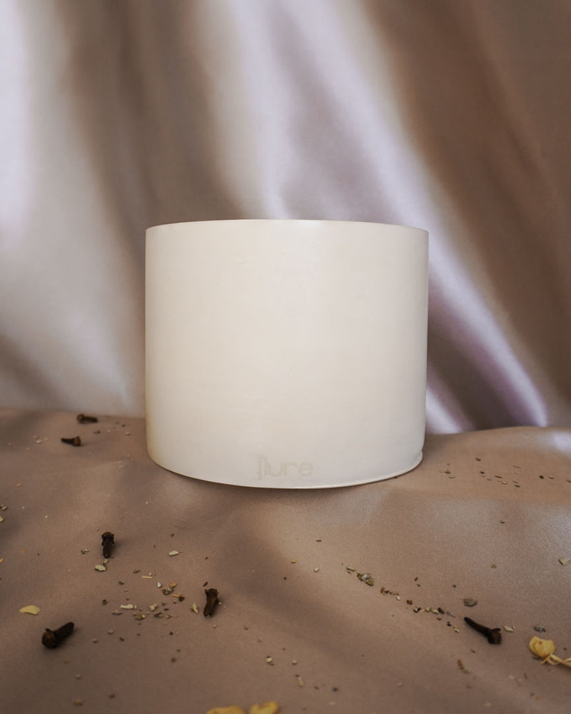 HOLY - Limited Edition - Golden Cream - 4 Wick Oversized Candle
