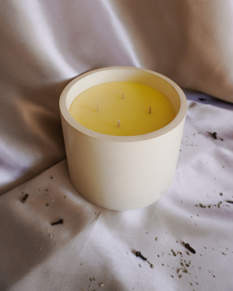 HOLY - Limited Edition - Golden Cream - 4 Wick Oversized Candle